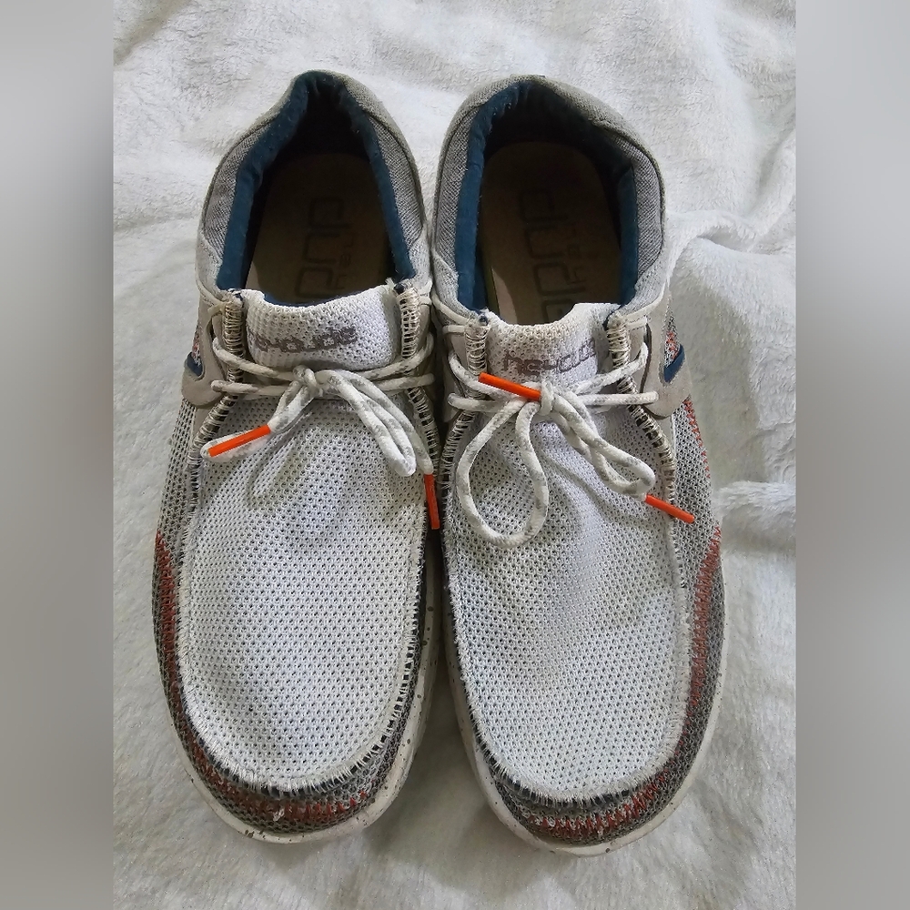 Mens size 10 Hey Dudes